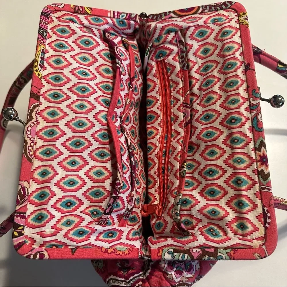 Vera Bradley Call Me Coral Alice Kisslock Metal Clasp Bag Purse Paisley Fabric